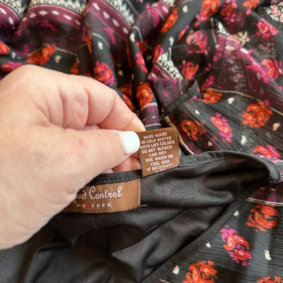 Boho Mini Dress V-Neck Gathered Smocked Waist Floral Speed Control NY Plus 2X - Picture 12 of 12